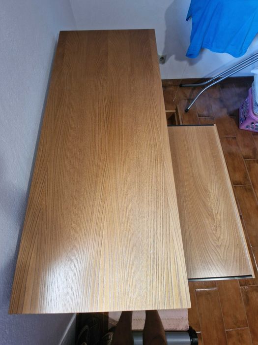 Secretaria em madeira