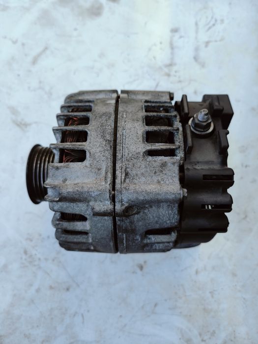 Генератор 7802261 180A BMW

e60 e61 e81 e84 e87 e90 e91

2.0d N47