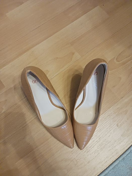Buty 39 camel jak nowe