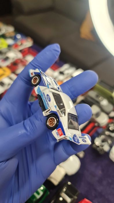 Hot WHEELS Premium - Race Dry 5 Pack