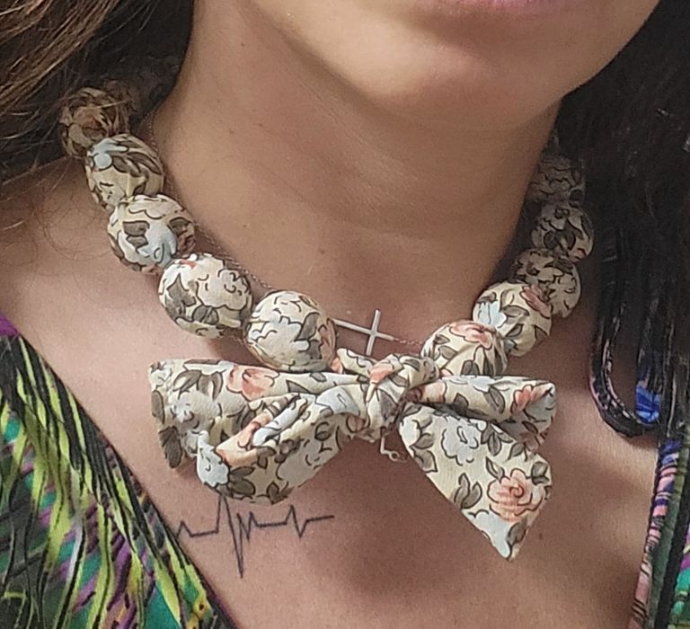 Korale obszyte materiałem