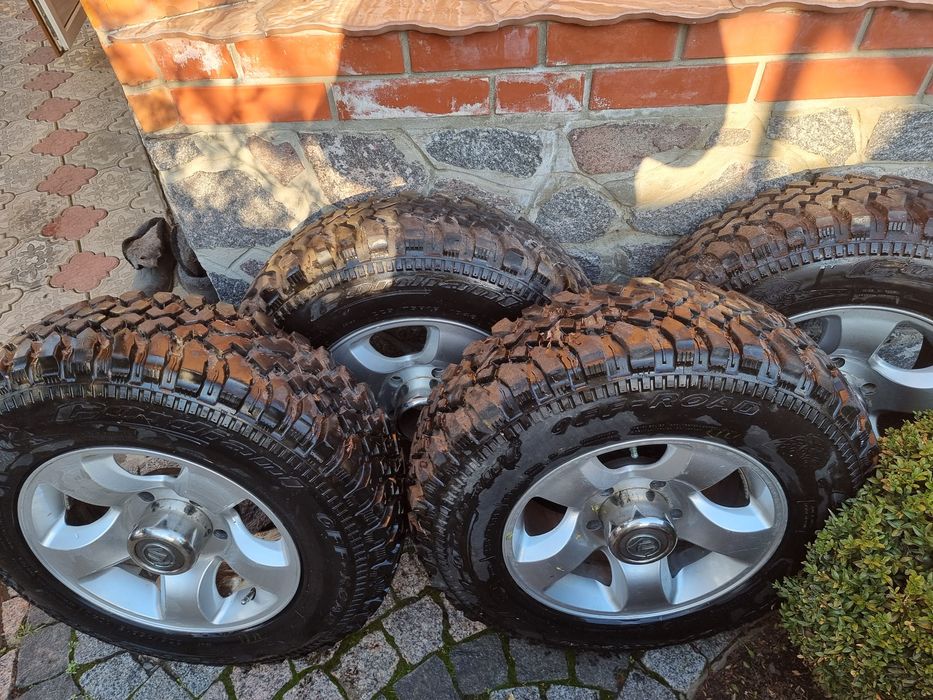 Колеса в зборі 225/75 R16 Cordiant Off-Road плюс диски