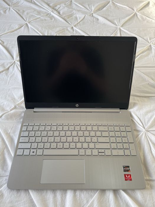 Portátil HP 15s | Ryzen 7 | 12GB RAM | 512GB SSD