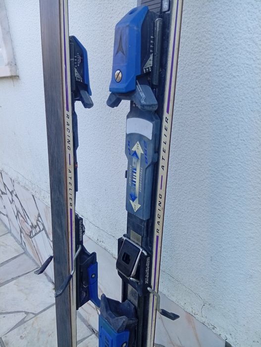 Skis Dynastar + fixação Atomic