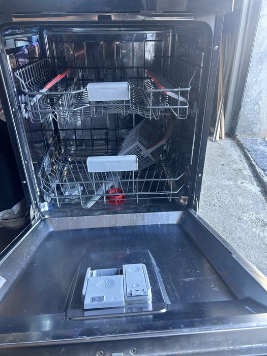 Посудомийна машина