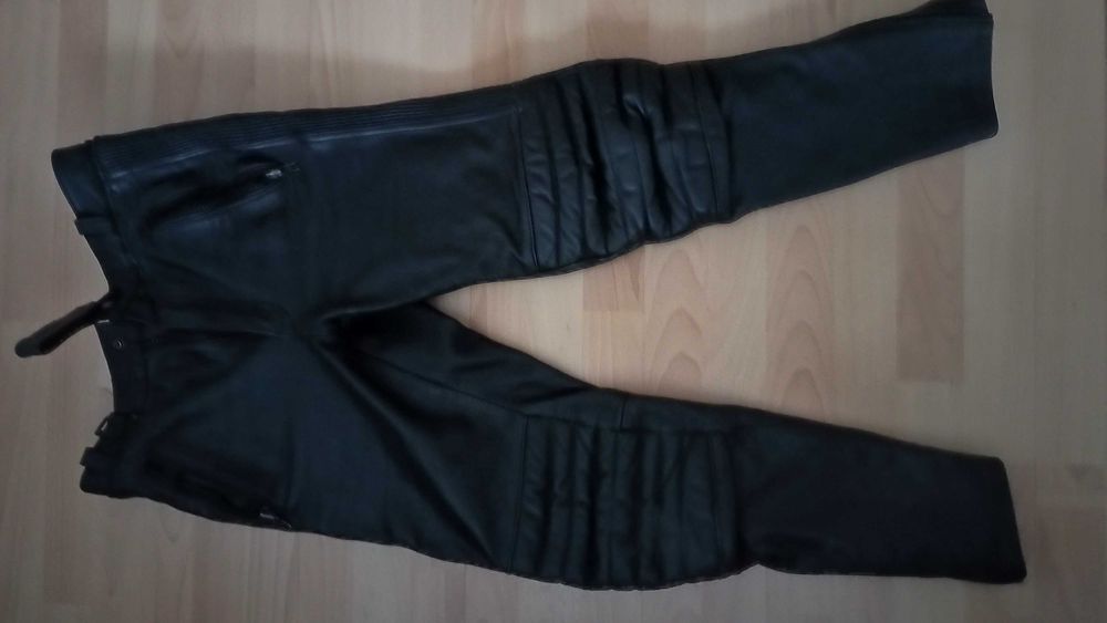 UBRANIE MOTOCYKLOWE  Kurtka i spodnie ze skóry