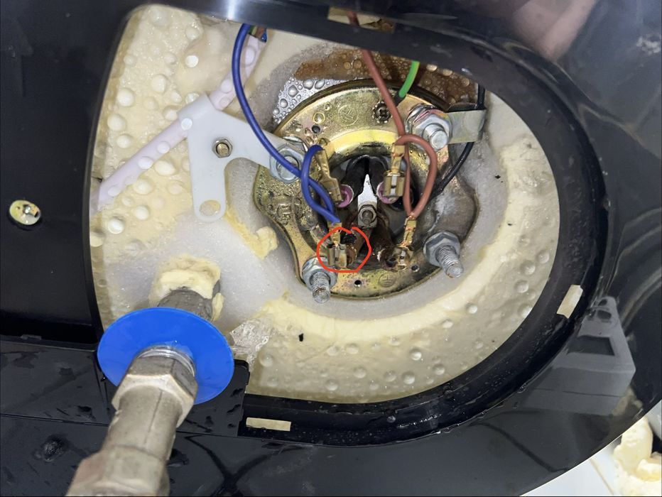 Бойлер 80л  interlux требуется обслуживание