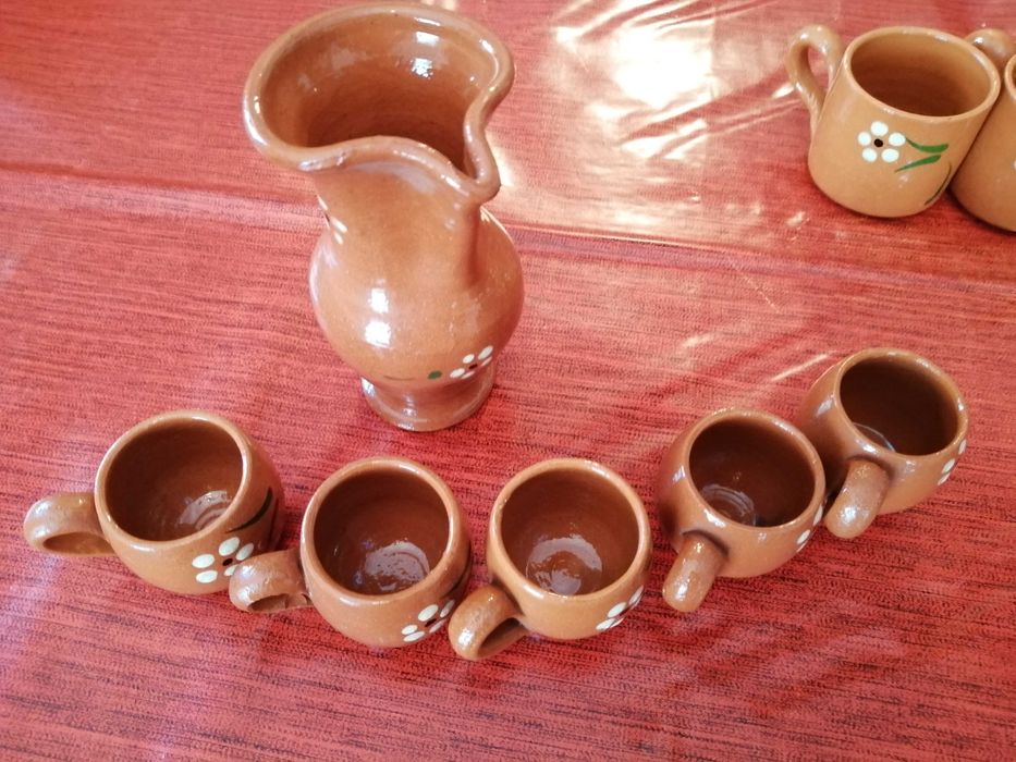Conjunto de café e cheirinho em barro