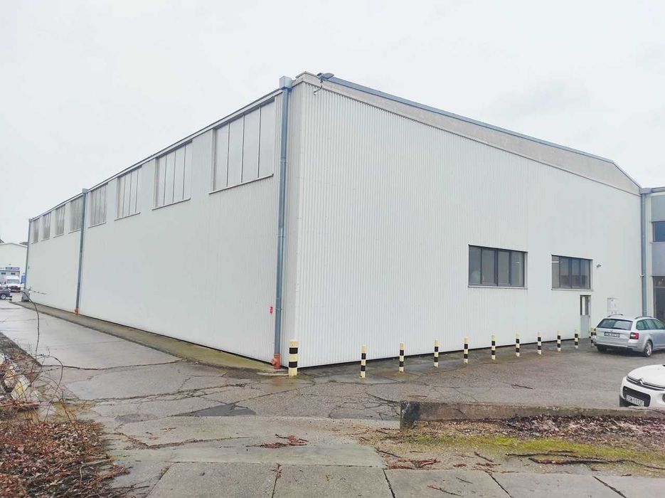 Hala 3200m2 na sprzedaż z najemcą. Centrum Wrocławia.