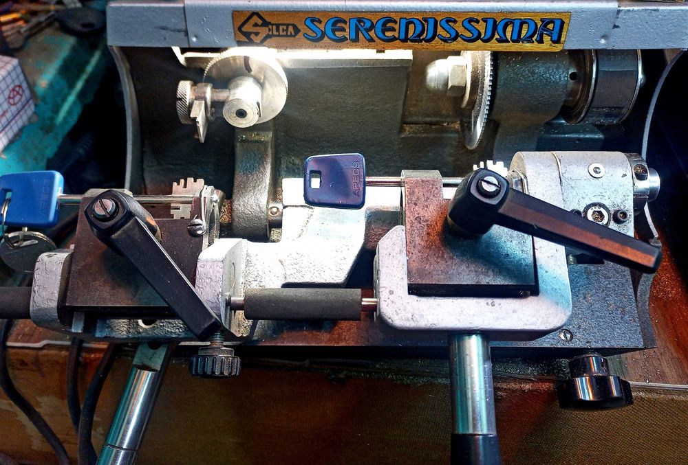 Виготовлення дублікатів ключів, автомобільних ключів у м. Чугуїв.