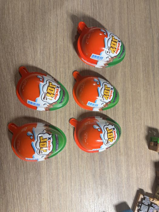 Figurki Minecraft Kinder Joy