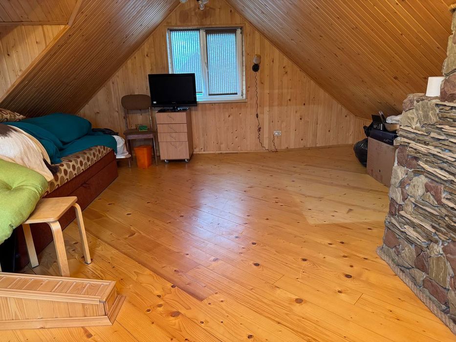 Продаж будинку з ділянкою 6 соток поблизу готелю Європа