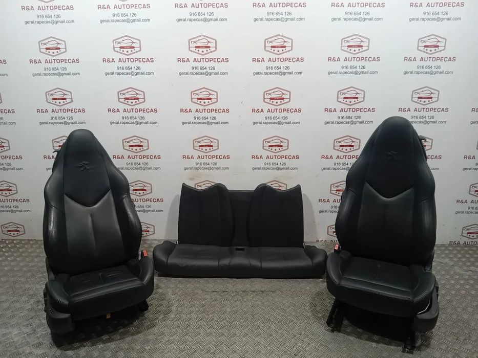 Conjunto de Bancos Peugeot RCZ Em Pele