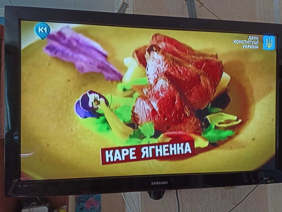 Телевизор SAMSUNG 50 дюймов, плазма.