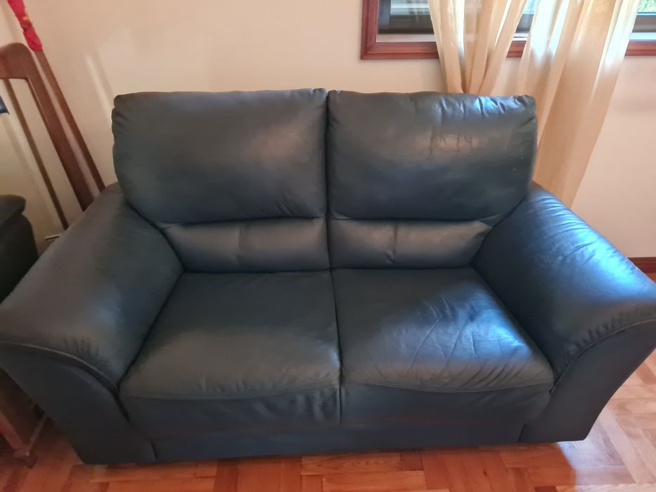 Conjunto de três Sofás em pele