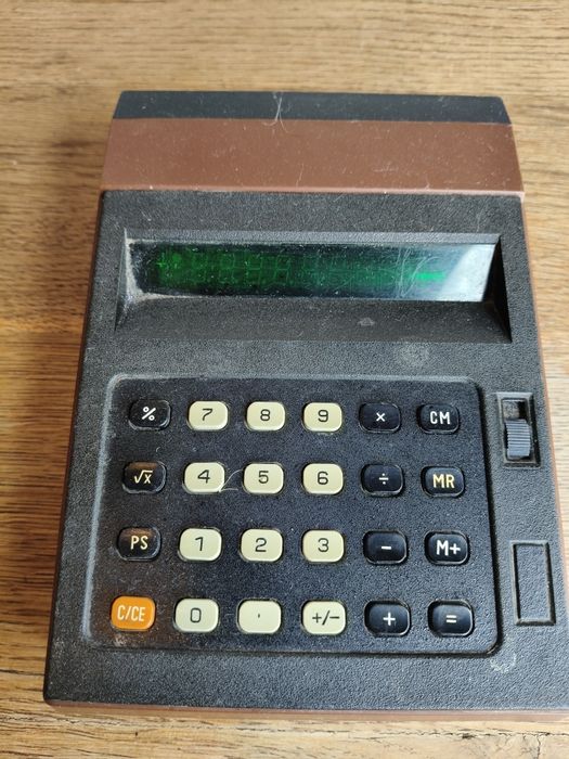 Stary kalkulator Elwro 144 ⁷⁵