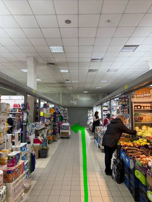Продається торгова точка на ринку ГІД, бакалійний відділ
