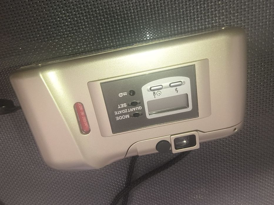 Цифровая фотокамера Canon PowerShot SD960 IS-12.1 MP ELPH серебристого