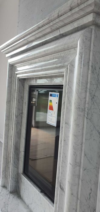 Portal Kominkowy z marmuru lub konglomeratów marmurowych  od producent