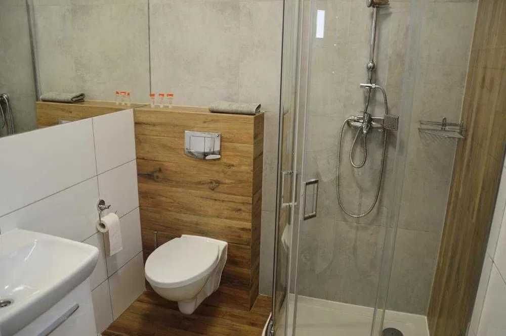 Hostel Adabet – POKOJE "DELUXE" ul. Młyńska 22B