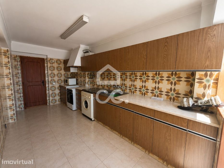 Apartamento T3 no centro de Alcobaça