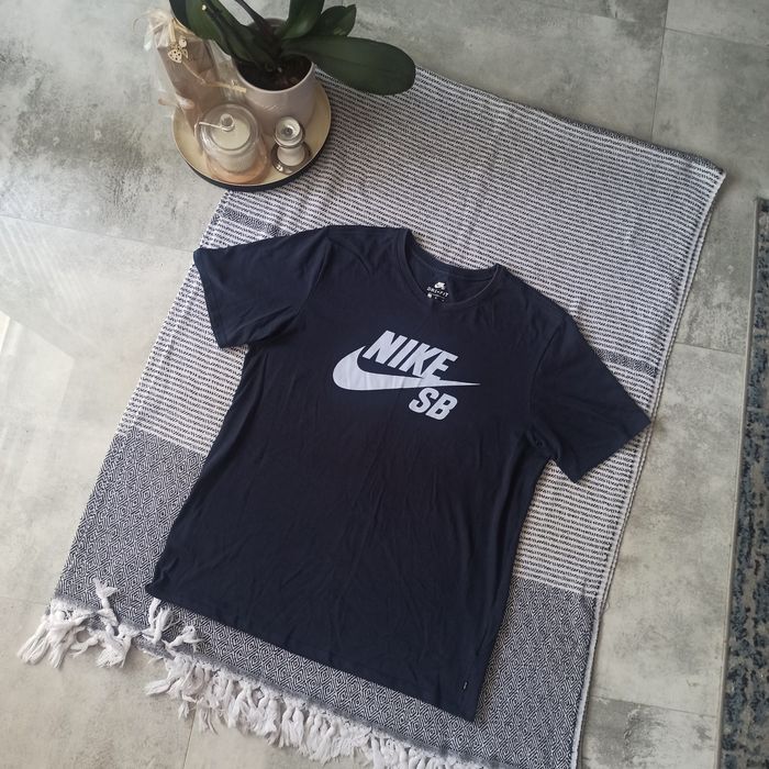 Granatowa  koszulka t-shirt Nike SB L