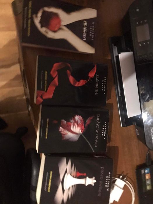 Saga zmierzch księżyc w nowiu zaćmienie