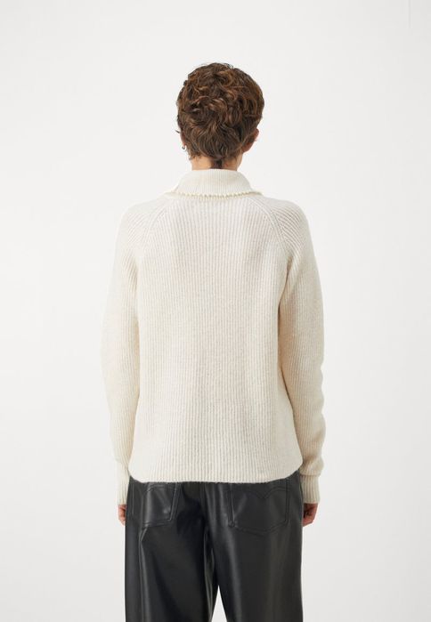 Sweter z kołnierzykiem z perełkami Only L