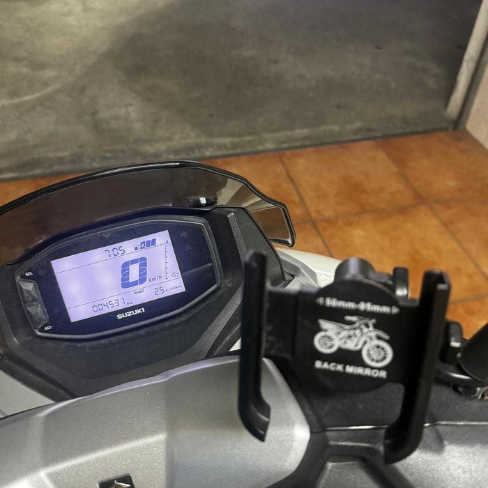 Suzuki Burgman 125 (2023) – 4.400 km