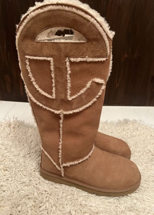 Чоботи UGG *Telfar Logo43/42