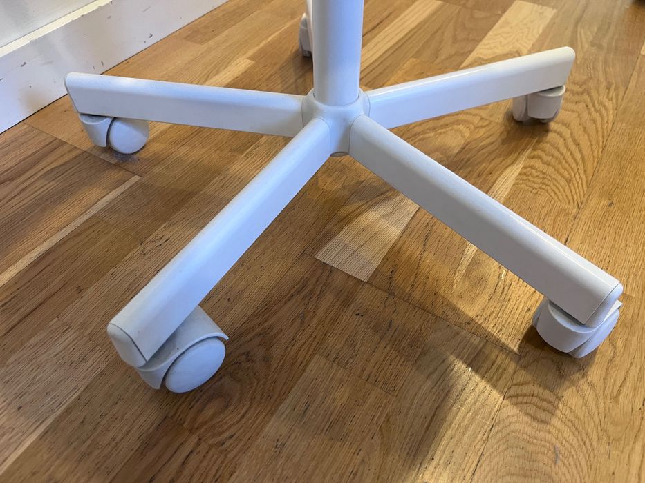 Krzesło obrotowe dziecięce  Orfjall IKEA