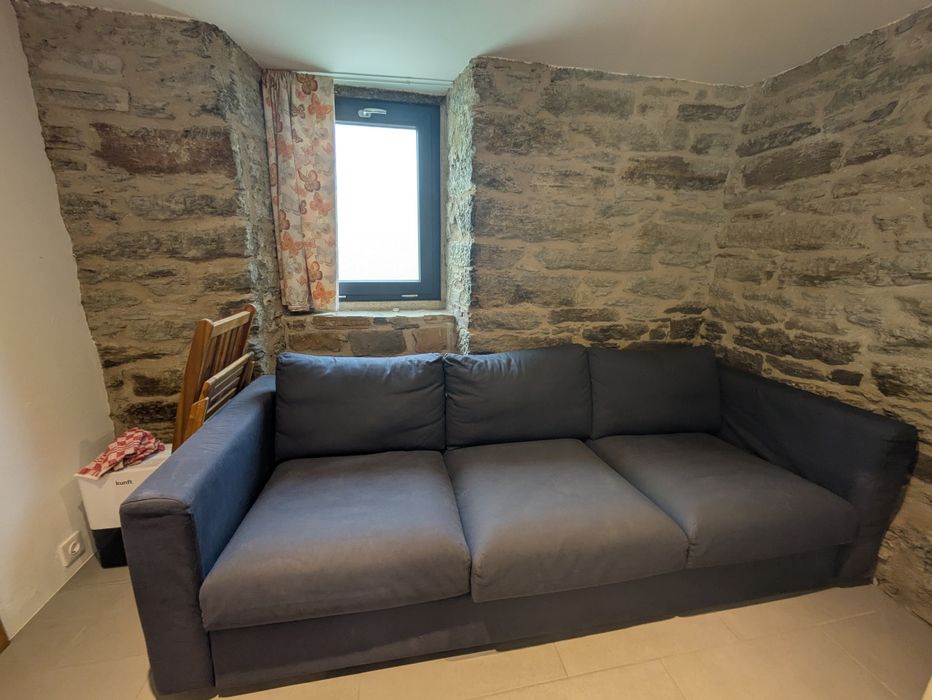 Sofá 3 lugares azul escuro