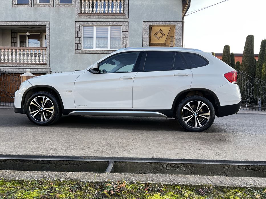 Продам BMW X1  2.0 Dizel