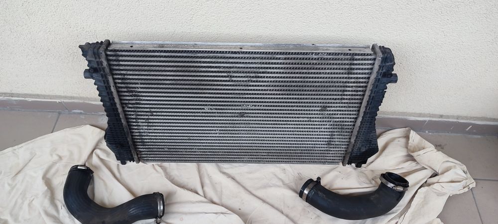 Интеркулер радиатор с патрубками в сборе Volkswagen Tiguan 11-16г.в.