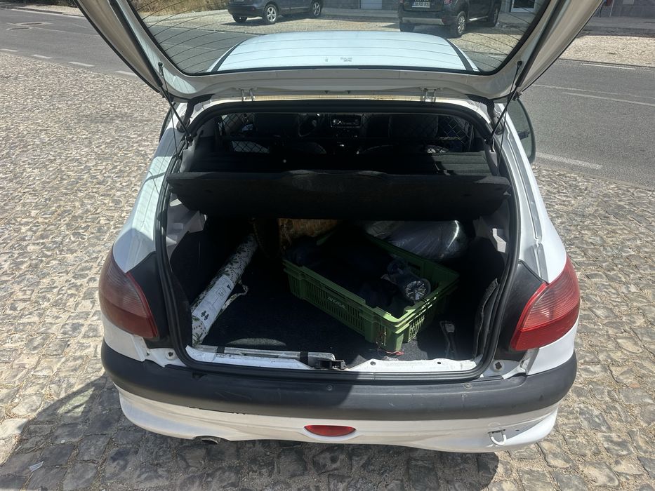 Peugeot 206 comercial
