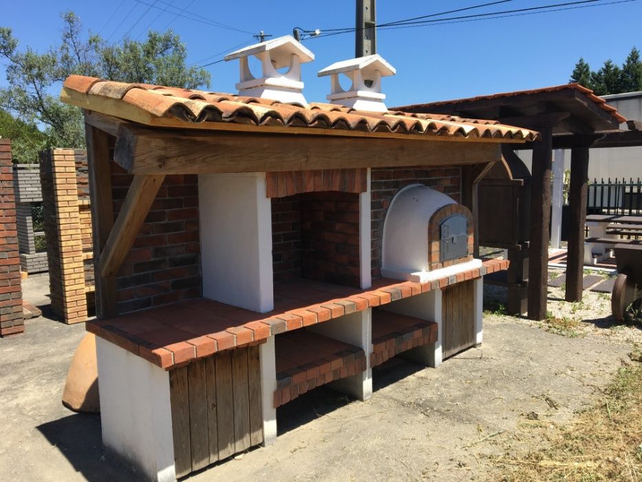 Churrasqueiras  rústica  com forno