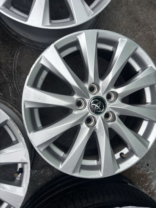 5/114.3R17 Toyota Camry диски