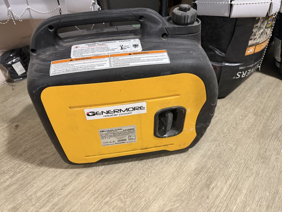 Инверторный бензиновый генератор Genermore LC1900i 1.9 кВт