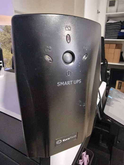 Smart UPS em bom estado461669241183293441