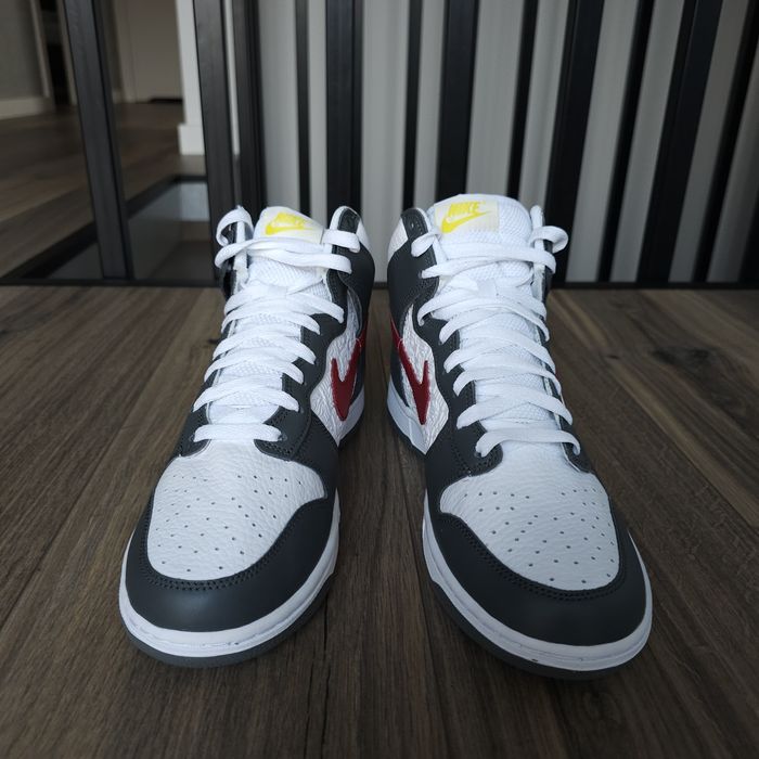 Nike Dunk High Embossed Basketball Grey Red [rozm. 42,5]