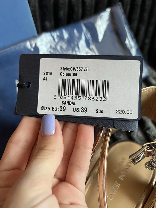 Босоніжки.Сандалі.Armani Jeans.