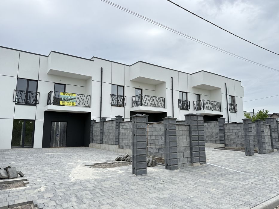 Котедж На Щасливому! Опалення! Підключені мережі!