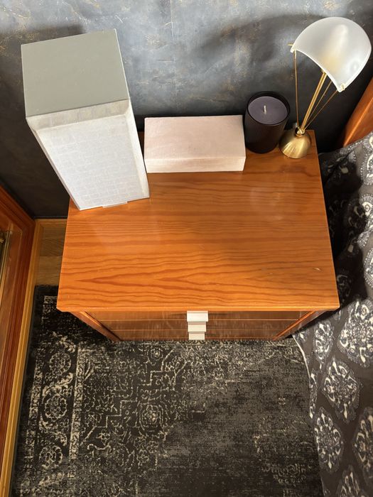 Mesa de Cabeçeira de madeira do Hiper Centro do Móvel