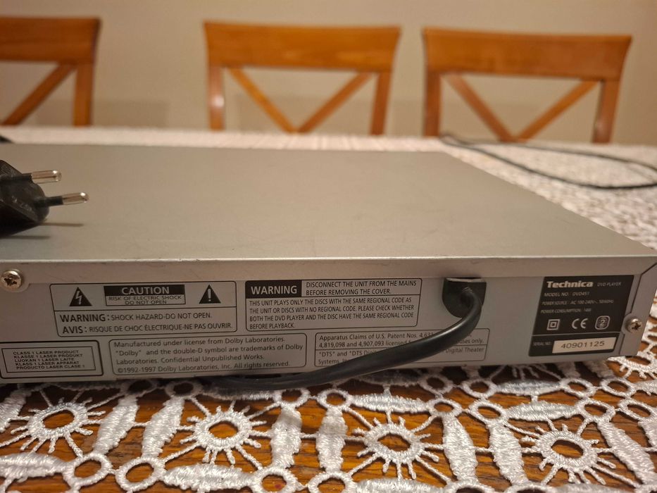 Odtwarzacz DVD - Technica