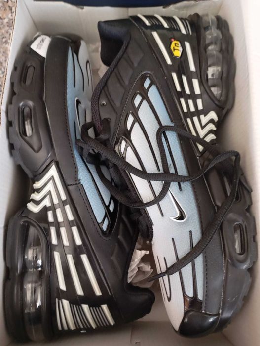 Sapatilhas NIKE air max plus tuned air - novas