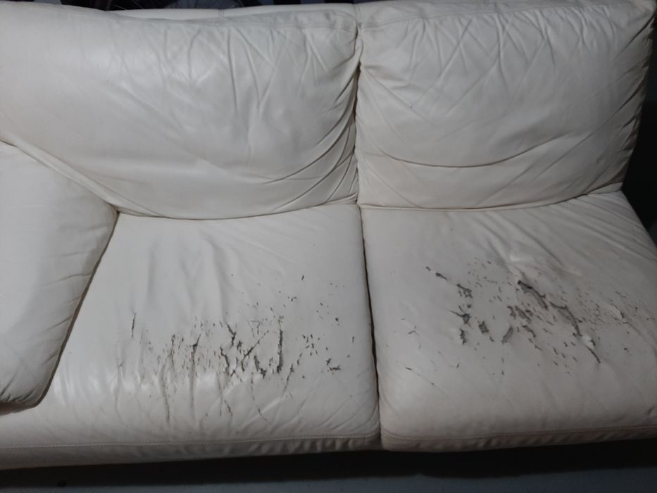 Sofá de canto 7 lugares em pele branco