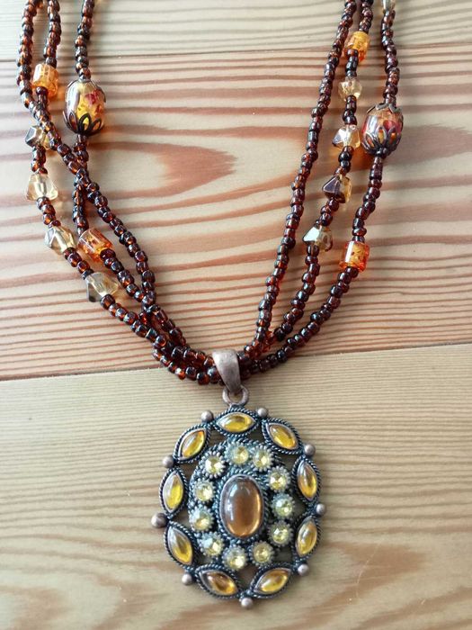 Colares muito bonitos