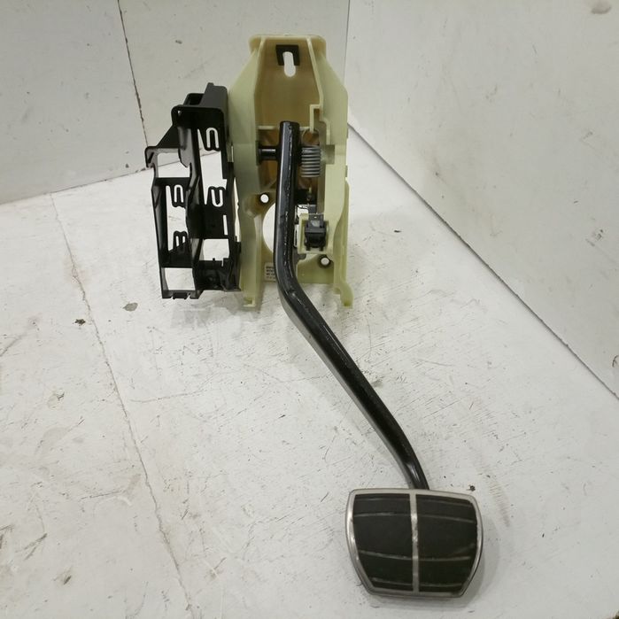 Pedal de travão - BMW X6 (E71, E72) | 07 - 14