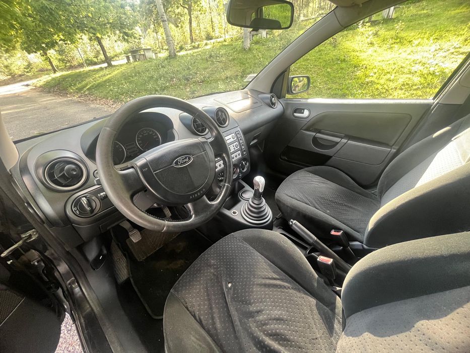 Ford Fiesta 1.2 gasolina