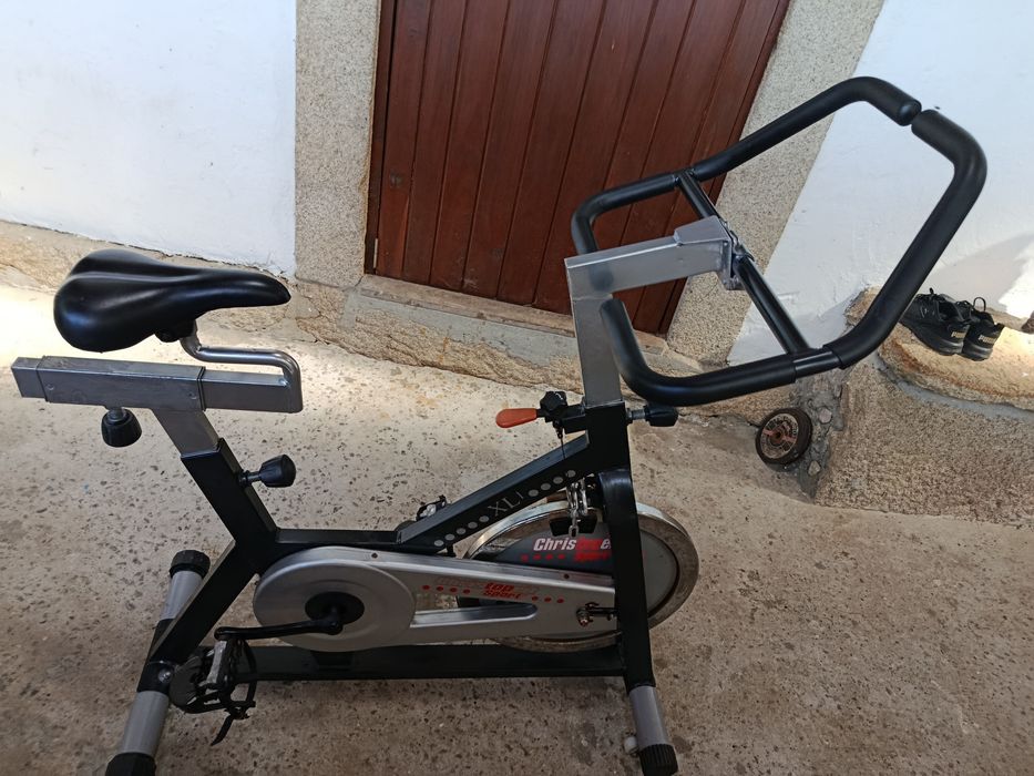 Bicicleta de prática desporto.